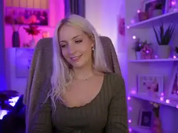 Chaturbate Private Sex Chat of lucy_cutie_
