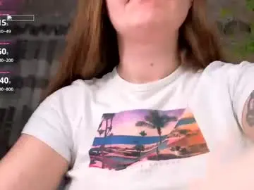 Chaturbate Live Sex Cam of linadevinecam