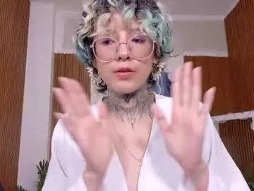 Chaturbate Watch Live Sex Cams of lyra_tay