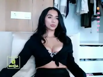 Chaturbate Live Sex Cam of thegirlonthecouch