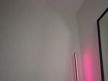 Chaturbate Watch Live Sex Cams of chloewildd