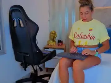 Chaturbate Adult Video Chat of tayra_pradit