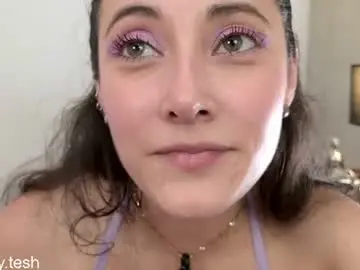 Chaturbate Free Porn Cam of kellytesh