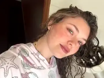 Chaturbate Best live sex cam show of emersoncane
