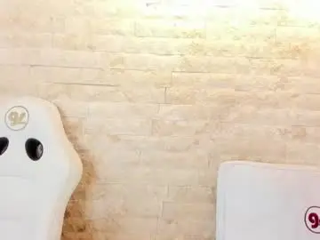 Chaturbate Watch Live Sex Cams of annie_shine_