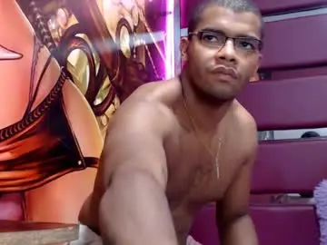 Chaturbate Live Porn of marco_land_luna