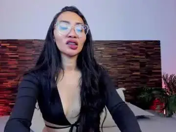 Chaturbate Live Sex Cam of lucyy_liiu