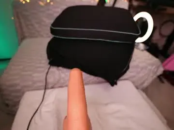 Chaturbate Free Porn Cam of babydoll_laura