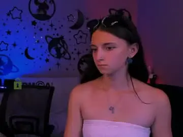 Chaturbate Nude Webcam of emilia_fly