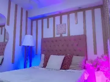 Chaturbate Watch Live Sex Cams of naiah_glow