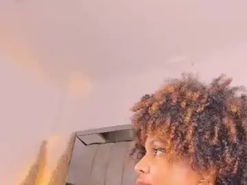 Chaturbate Private Sex Chat of _curly_girl_