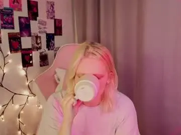 Chaturbate Sex Chat of lilly_jhonas