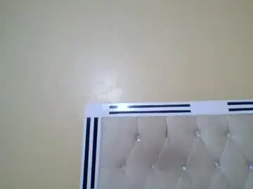 Chaturbate Adult Video Chat of smartqueen1