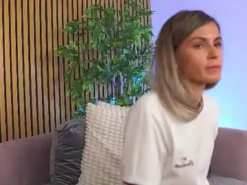 Chaturbate Adult Webcams of avrillcyrux
