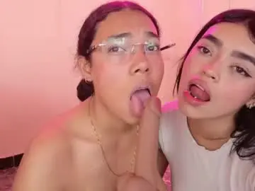 Chaturbate Live Porn of emmy_and_luna