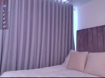 Chaturbate Live Sex Cam of ximelopez1