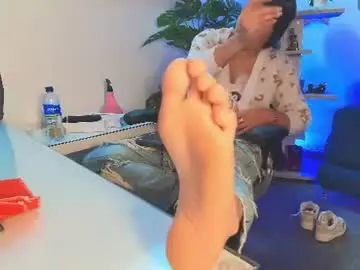 Chaturbate Live Sex Cam of antonellariu