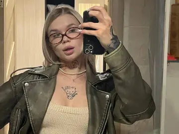 Imlive Adult Video Chat of LizzFlores