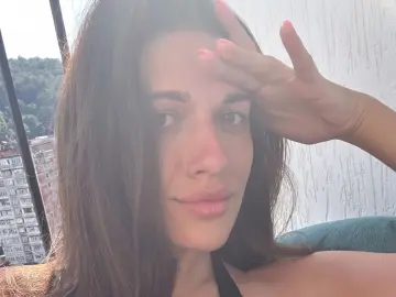 Imlive Live Sex Cam of Kristalin