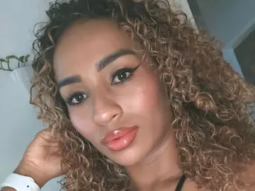 Imlive Live Porn of ShairaBrown