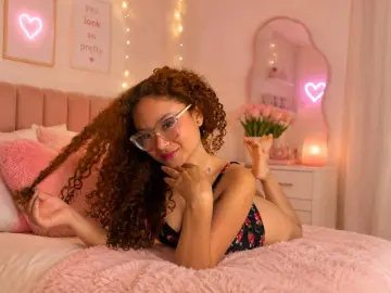 Imlive Adult Webcam of LunaBlush