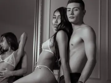 Imlive Sex Cam of HannaandApolo26