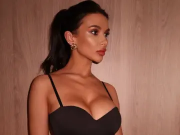 Livejasmin Sex Chat of Raisa