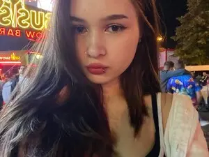 Myfreecams Adult Webcams of Miloria
