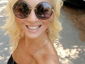 Myfreecams Free Porn Cam of Carla88