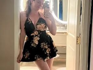 Myfreecams Adult Webcam of Bella_Kenzie