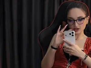 Myfreecams Live Porn of ErikaLorren
