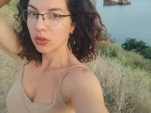 Myfreecams Live Sex Cam of PublicLabia25