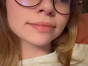 Myfreecams Sex Cam of SweetSinme