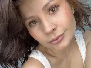 Myfreecams Live Porn of MedeaAllure