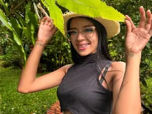 Myfreecams Sex Cam of Iris_8