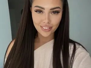 Myfreecams Nude Webcam of Sweetylinaa