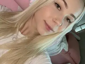 Myfreecams Private Sex Chat of Snowkitty