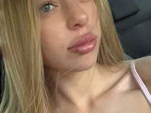 Myfreecams Free Porn Cam of PurrPure
