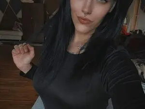 Myfreecams Nude Webcam of Pauline_2005