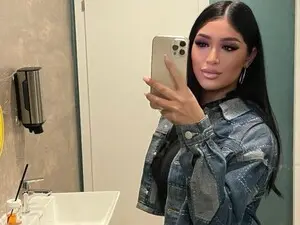 Myfreecams Best Webcam of Kira_Krush