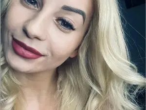 Myfreecams Free Live Porn of LillianMonroe