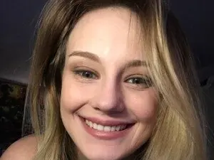 Myfreecams Best Webcam of AprilShowers