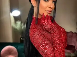 Myfreecams Best live sex cam show of Aly_Ravennx
