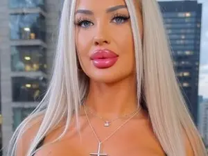 Myfreecams Watch Live Sex Cams of AwwwElla