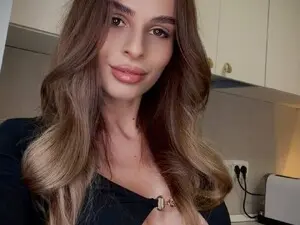 Myfreecams Best Webcam of ElaraShine