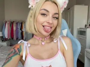 Myfreecams Nude Webcam of YourLizzyDoll