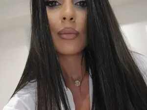 Myfreecams Adult Webcam of Rose4Lucy
