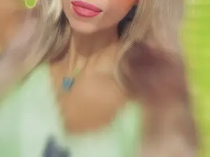 Myfreecams Free Live Porn of RaveDoll