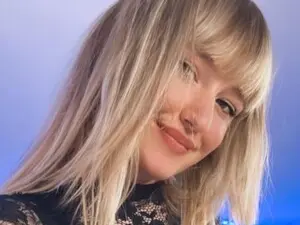 Myfreecams Adult Webcams of Emilymoore__