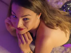 Myfreecams Live Porn of AvaCherry